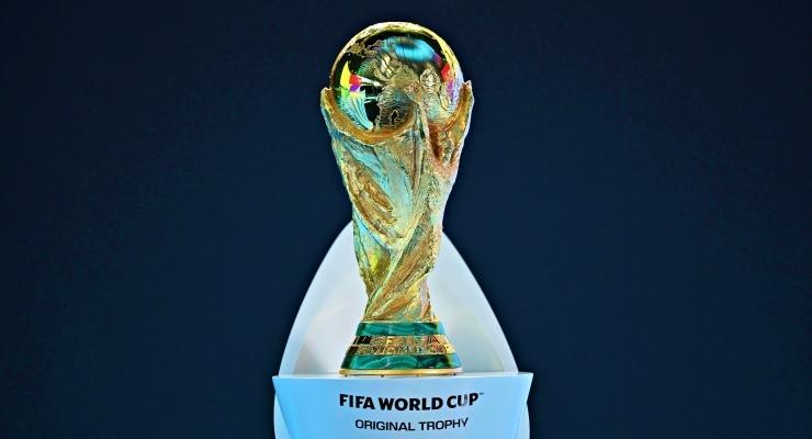 <p>FIFA, 2026 FIFA D&uuml;nya Kupası'na katılacak 48 &uuml;lkeye yapılacak &ouml;demeyi y&uuml;zde 15 arttırarak 871 milyon Dolar'a y&uuml;kseltti.</p>
