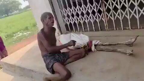 <p><strong>Parayı alma isteğinden vazge&ccedil;meyen 50 yaşındaki Munda, kız kardeşinin mezarını a&ccedil;arak iskeleti bankaya g&ouml;t&uuml;rd&uuml;.</strong></p>
