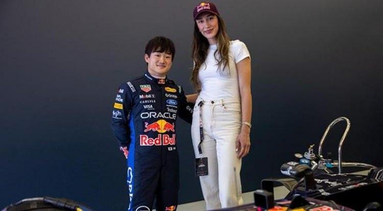 <p><strong>İstanbul Park harika bir pist. Burada s&uuml;r&uuml;ş yapmak &ccedil;ok keyifli"</strong></p>
