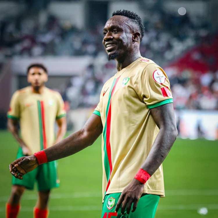 <p>Mbaye Diagne, "S&uuml;per Lig'e gelip 30 gol rekorunu yeniden kıracağım. Geri d&ouml;n&uuml;yorum." ifadelerini kullandı.</p>
