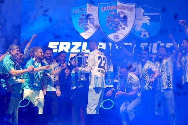 <p>İşte Erzurumspor'un şampiyonluk kutlamalarından g&ouml;r&uuml;nt&uuml;ler:&nbsp;</p>
