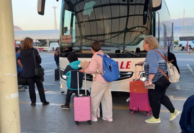 <p>Daha sonra anne Rebecca S, oğlu N.S.'nin kaybolduğuna y&ouml;nelik polise ihbarda bulunmuştu. Uzun s&uuml;ren arama &ccedil;alışmaları sonucu &ccedil;ocuğa ait herhangi bir ize rastlanmamıştı.</p>

<p>Mustafakemalpaşa Cumhuriyet Başsavcılığınca y&uuml;r&uuml;t&uuml;len soruşturma kapsamında şubat ayında İl Emniyet M&uuml;d&uuml;rl&uuml;ğ&uuml; Asayiş Şubesi Gasp, Cinayet ve Kayıp Şahıslar B&uuml;ro Amirliği personelinden oluşan &ouml;zel ekip kurulmuştu.</p>
