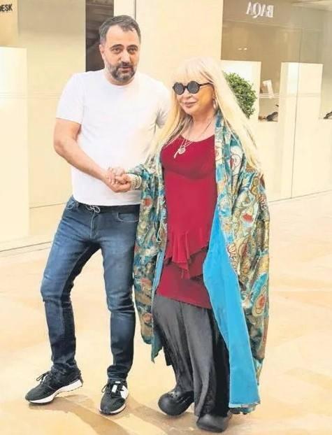 <p><strong>S&ouml;zleri Habil Ceyhan'a, bestesi ise B&uuml;lent Yetiş'e, aranjesi Mustafa Arapoğlu'na ait olan şarkı, A.Kadir Şeker'in vizyoner prod&uuml;kt&ouml;rl&uuml;ğ&uuml;yle m&uuml;zikseverlerle buluşacak.</strong></p>
