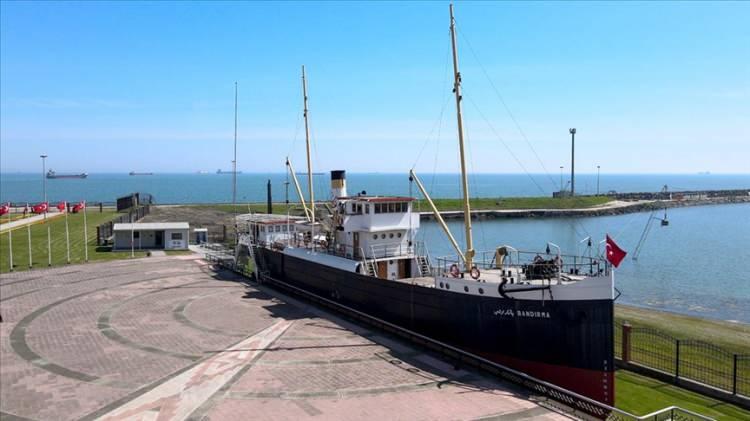 <p><strong>55. SAMSUN - BANDIRMA VAPURU M&Uuml;ZESİ</strong></p>

<p>&nbsp;</p>
