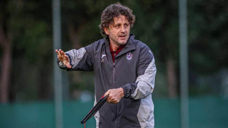 <p>* Trabzonspor | Fatih Tekke</p>
