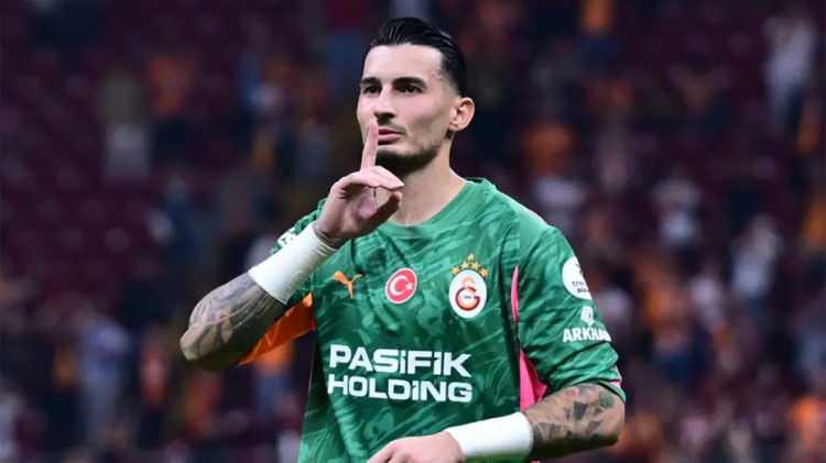 <p>&Ouml;zellikle Şampiyonlar Ligi'nde g&ouml;sterdiği başarılı performansla dev kul&uuml;plerin ilgisini &ccedil;eken Uğurcan &Ccedil;akır'ın ayrılığını izin &ccedil;ıkmadı.</p>
