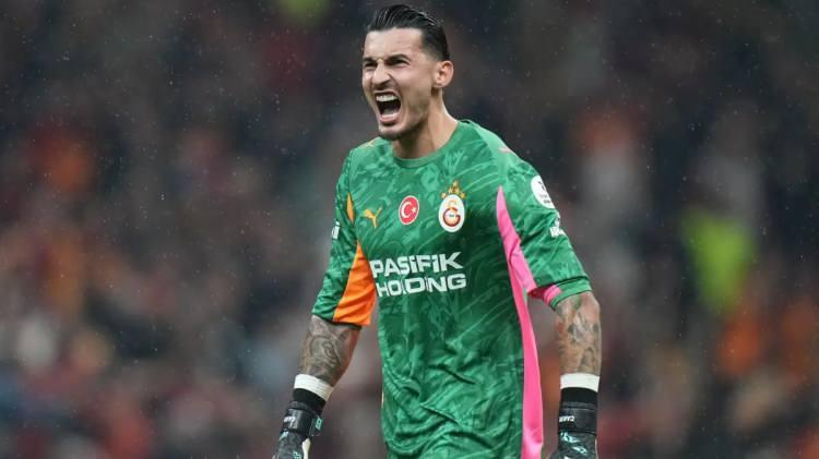<p>Bayern M&uuml;nih ve Inter&rsquo;in ilgisine rağmen Galatasaray y&ouml;netimi, ayrılığa ise oyuncunun istememesi durumunda izin vermeyecek.</p>
