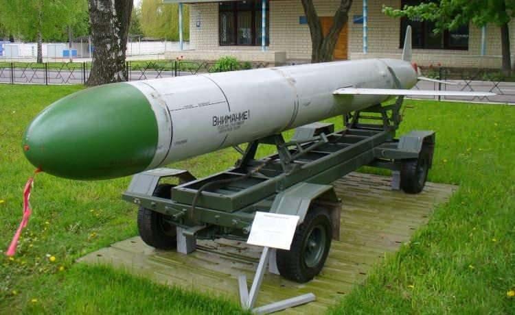 <p><strong><span style="color:#B22222">KH-55 |&nbsp; SOVYETLER BİRLİĞİ&nbsp;</span> |&nbsp; 3.000 KM</strong></p>
