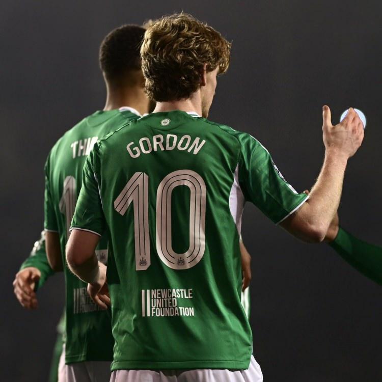 <p>3- Anthony Gordon | Newcastle United | 12 ma&ccedil; - 10 gol</p>
