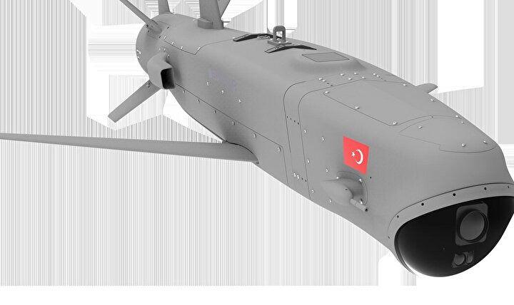 <p>Bayraktar KEMANKEŞ 2 yapay zek&acirc; destekli bir otopilot sistemiyle otonom olarak u&ccedil;uş yapabilir. Jet motoruyla itki &uuml;reten bu Mini Seyir F&uuml;zesi, d&uuml;şman hatlarının derinliklerinde kritik hedefleri etkisiz hale getirme kabiliyetine sahiptir. Yapay zek&acirc; destekli optik g&uuml;d&uuml;m sistemi, en zorlu operasyonel şartlarda bile Bayraktar KEMANKEŞ 2'nin hedefleri hassas bir şekilde tanımlamasını ve etkili bir şekilde imha etmesini sağlar.</p>
