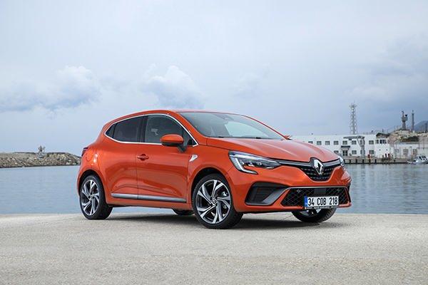 <p><strong>15. RENAULT</strong></p>
