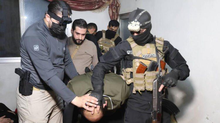 <p>Operasyon kapsamında en az 11 kişi g&ouml;zaltına alındı.</p>
