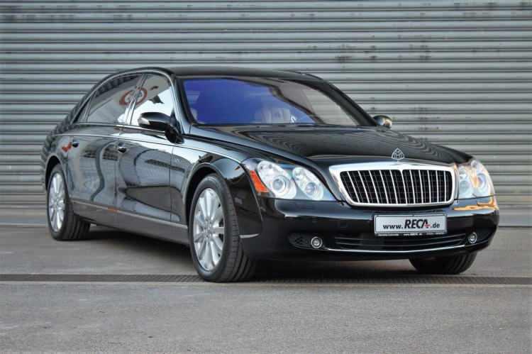 <p><span style="color:#B22222"><strong>MAYBACH 62 </strong></span></p>

<p><strong>&ndash; 6,1 METRE </strong></p>

<p><strong>(ALMANYA)</strong></p>
