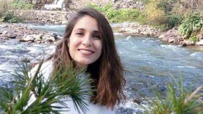 <p>Hakimler ve Savcılar Kurulu (HSK) 2024 Haziran kararnamesiyle Tunceli&rsquo;ye atanan T&uuml;rkiye&rsquo;nin 3 kadın başsavcısından biri olan Ebru Cansu, g&ouml;reve başladıktan sonra G&uuml;listan Doku dosyasını raftan indirip incelemeye başladı.</p>

<p>&nbsp;</p>
