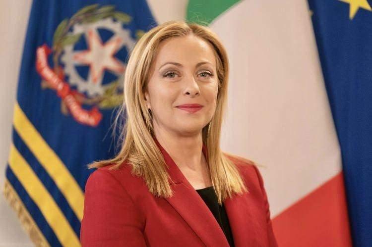 <p>Savunma İtalya'nın sorumluluğundadı</p>
