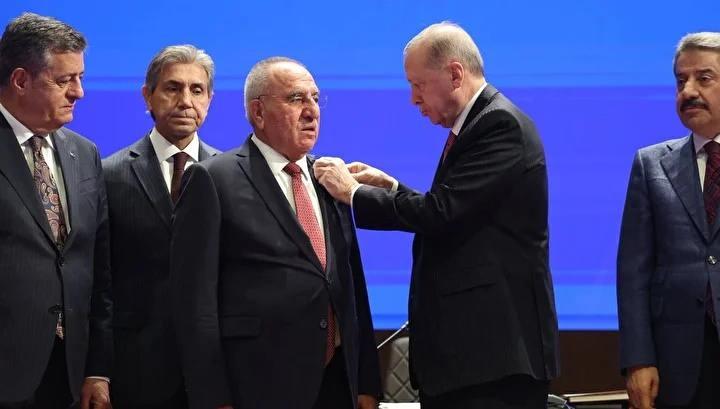 <p>Karalar Belde Belediye Başkanı Hasan Turgut,</p>

<p><br />
&nbsp;</p>
