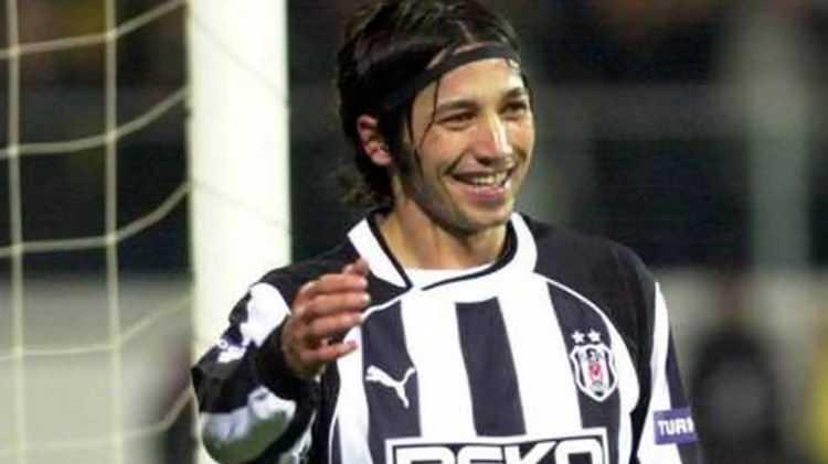 <p><strong>T&uuml;rk futbol tarihine adını altın harflerle yazdıran eski milli futbolcu İlhan Mansız, uzun bir aranın ardından İstanbul'da ilk kez g&ouml;r&uuml;nt&uuml;lendi.</strong></p>
