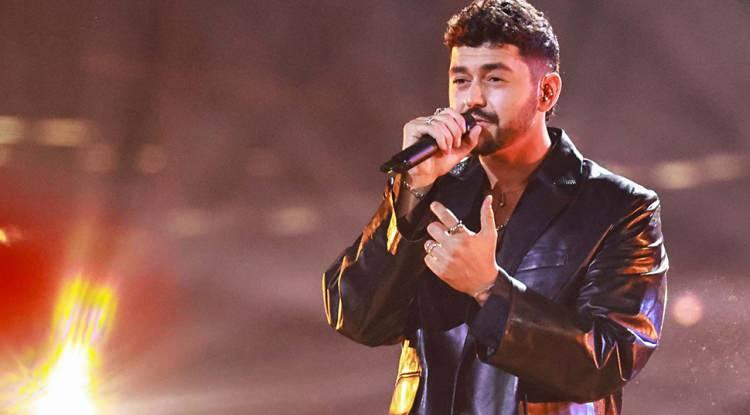 <p>Bu yıl kriz &uuml;zerine krizlerle g&uuml;ndemden d&uuml;şmeyen Eurovision Şarkı Yarışması'nda İsrail'i temsil eden Noam Bettan, yarı final performansı sırasında protestoların odak noktası haline geldi. Bettan, yaşanan tepkiler sonrası dikkat &ccedil;eken bir a&ccedil;ıklamada bulundu.</p>
