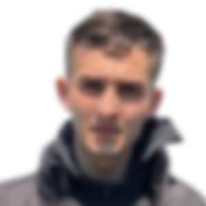 <p>Olayın ardından &ccedil;alışma başlatan Beyoğlu Devriye Ekipler Amirliği ekipleri, g&uuml;venlik kamera g&ouml;r&uuml;nt&uuml;lerini inceledi.</p>

<p>&nbsp;</p>

<p>G&ouml;r&uuml;nt&uuml;lerde ş&uuml;phelinin, Muharrem &Ccedil;.&rsquo;nin yanına oturduktan kısa s&uuml;re sonra onu bı&ccedil;aklayıp olay yerinden ka&ccedil;tığı belirlendi.&nbsp;</p>
