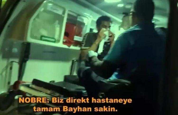<p><span style="color:#FF0000"><strong>G&Ouml;ZLEM ALTINDA TUTULACAĞI A&Ccedil;IKLANMIŞTI</strong></span></p>

<p><strong>Yaşanan olayın ardından tedavi altına alınan &uuml;nl&uuml; şarkıcının aşırı kan kaybı yaşadığı &ouml;ğrenilirken, Bayhan'ın bir s&uuml;re g&ouml;zlem altında tutulacağı &ouml;ğrenilmişti.&nbsp;</strong></p>
