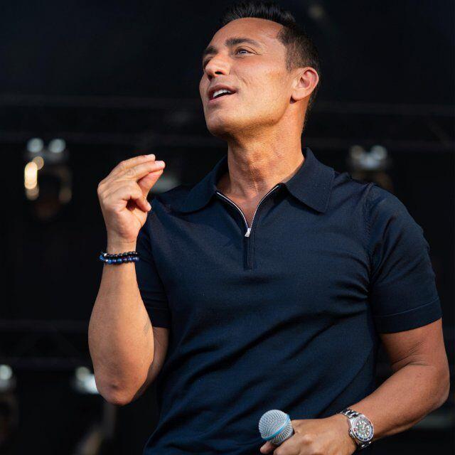 <p><strong>T&uuml;rkiye'nin efsaneleşmiş sanat&ccedil;ıları i&ccedil;in d&uuml;zenlenmiş konser serisi Saygı1, bu yıl da Mustafa Sandal i&ccedil;in d&uuml;zenlendi. Konserde sahne alan Elif Afra Kılı&ccedil; ile Sefo, şarkıların sadece sanat&ccedil;ının Spotify profilinde paylaşılmasına tepki g&ouml;stermeisyle g&uuml;ndeme gelmişti. Mustafa Sandal'dan gelen tepkilere yanıtsız kalmadı.</strong></p>

