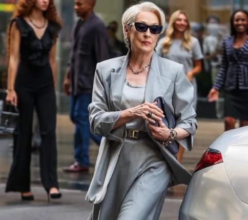 <p><strong>21 kez Oscar adayı olan efsane oyuncu Meryl Steep, <span style="color:#800000">Miranda</span> rol&uuml; i&ccedil;in <span style="color:#800000">12,5 milyon dolarlık</span> s&ouml;zleşmeye imza attı.</strong></p>
