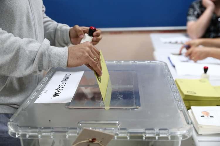 <p>Kamuoyu araştırma şirketi BETİMAR, Nisan 2026 se&ccedil;im anketini yayınladı.</p>
