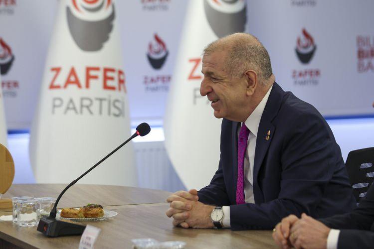 <p>Zafer Partisi: 3,4</p>
