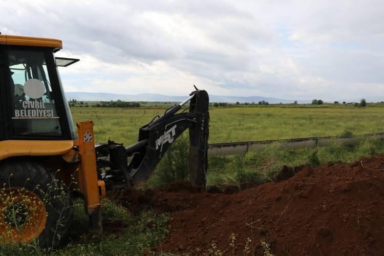 <p>Alınan bilgiye g&ouml;re, &ccedil;alışmalar kapsamında&nbsp;Ayşen Aycan'a ait herhangi bir bulguya rastlanılmadığı &ouml;ğrenildi.</p>

<p>&nbsp;</p>

<p><span style="color:#A52A2A"><em><strong>KAYNAK: İHA</strong></em></span></p>
