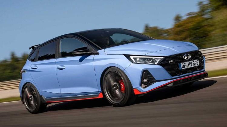 <p>Hyundai i20, son kasa tasarımı ve artan donanım seviyesiyle dikkat &ccedil;eken modellerden biri.&nbsp;</p>
