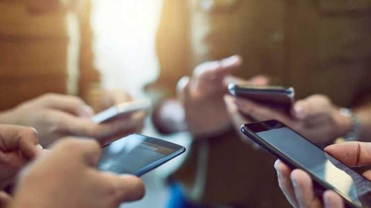 <p><strong>Akıllı telefon kameralarının gelişmesi ve yapay zeka destekli g&ouml;r&uuml;nt&uuml; işleme teknolojilerinin yaygınlaşması, biyometrik g&uuml;venlik alanında yeni tartışmaları g&uuml;ndeme taşıdı.&nbsp;</strong></p>
