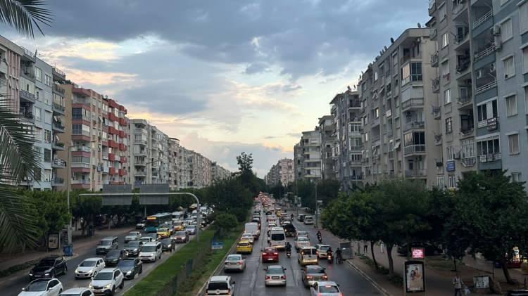 <p><font color="#b22222"><strong>ANTALYA (1.710.054 ARA&Ccedil;)</strong></font></p>
