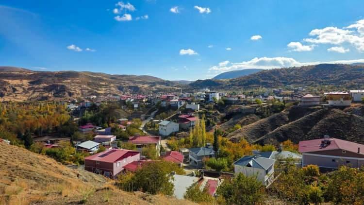 <p><span style="color:#B22222"><strong>KEMERLİ K&Ouml;Y&Uuml; (ŞIRNAK/MERKEZ):</strong></span></p>

<p>4 KİŞİ</p>

<p>&nbsp;</p>

<p>&nbsp;</p>
