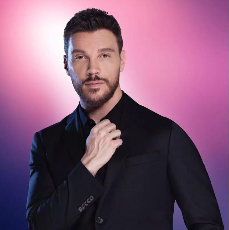 <p><span style="color:#B22222"><strong>"UMARIM EN &Ccedil;OK SİNAN DİNLENİR"</strong></span></p>
