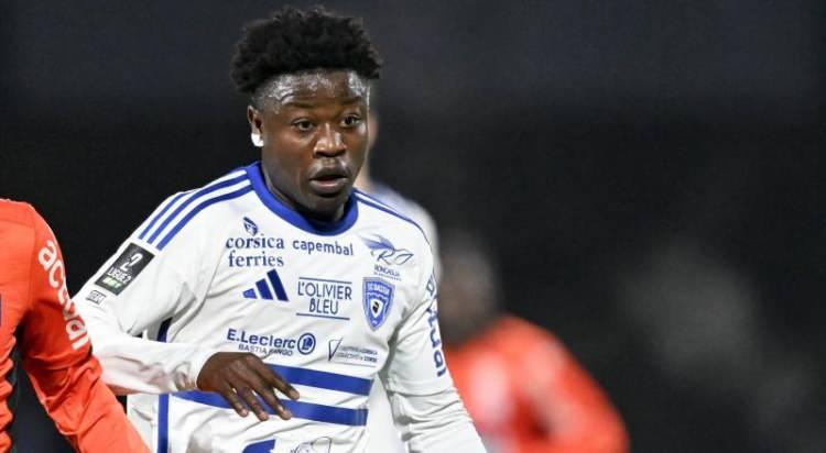 <p>Trabzonspor'un, Bastia forması giyen 21 yaşındaki 10 numara Alexandre Zaouai ile b&uuml;y&uuml;k oranda anlaşma sağladığı belirtildi.<br />
<br />
(YENİ ASIR)</p>
