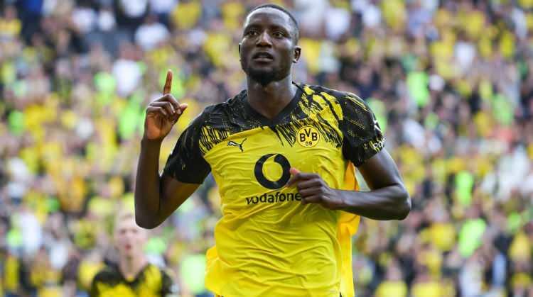 <p>Sadettin Saran y&ouml;netiminin g&ouml;r&uuml;şmelerde bulunduğu ve kararı yeni gelecek y&ouml;netime bıraktığı isimlerden Serhou Guirassy i&ccedil;in Borussia Dortmund'un talebi 40 milyon euro.<br />
<br />
(TAKVİM)</p>
