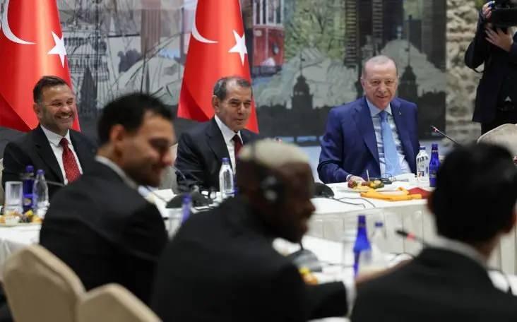 <p>Cumhurbaşkanı Recep Tayyip Erdoğan, ziyarete ilişkin sosyal medya hesabından da bir paylaşım yaptı ve şunları kaydetti:</p>
