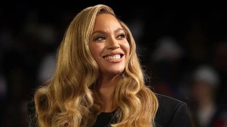 <p><span style="color:inherit"><span style="color:rgb(255, 0, 0)"><strong>Beyonce - Krali&ccedil;e II. Elizabeth</strong></span></span></p>

<p>&nbsp;</p>
