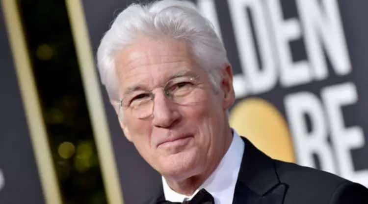 <p>Pretty Woman'la tanınan Amerikalı akt&ouml;r Richard Gere'in aynı zamanda Krali&ccedil;e II. Elizabeth'le de bağlantısı var.</p>

<p>FamousKin.com'a g&ouml;re Gere, hayatını kaybeden h&uuml;k&uuml;mdarın akrabası.</p>
