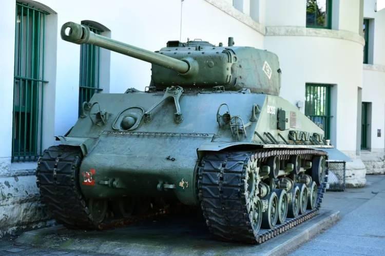 <p>81 - KATAR ( 62 TANK )</p>
