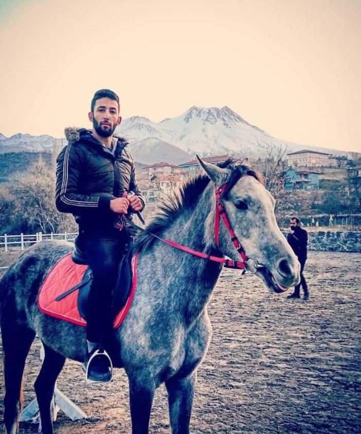 <p><strong><em>Hayatını kaybeden <span style="color:#A52A2A">Murat Yeşildal.</span></em></strong></p>
