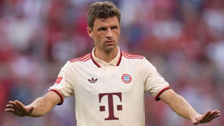 <p><strong><span style="color:#B22222">25)&nbsp; THOMAS M&Uuml;LLER</span>&nbsp; |&nbsp; 12</strong></p>
