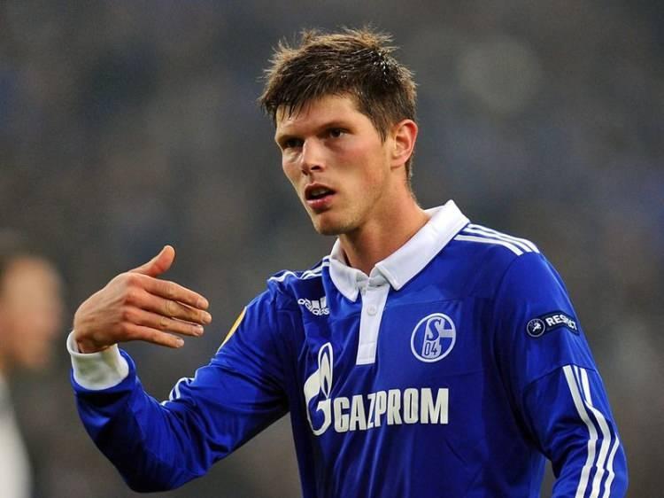 <p><strong><span style="color:#B22222">10)&nbsp; KLAAS-JAN HUNTELAAR</span>&nbsp; |&nbsp; 15</strong></p>
