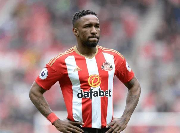 <p><strong><span style="color:#B22222">32)&nbsp; JERMAİN DEFOE&nbsp;</span> |&nbsp; 9</strong></p>
