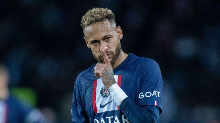 <p><strong><span style="color:#B22222">3)&nbsp; NEYMAR</span>&nbsp; |&nbsp; 22</strong></p>
