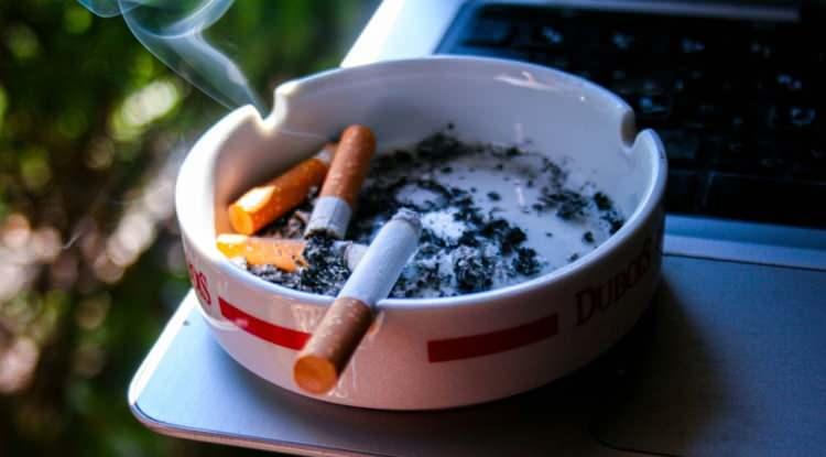 Tehlike kapıda: T&uuml;rkiye'de sigaraya başlama yaşındaki korkutan eşik!