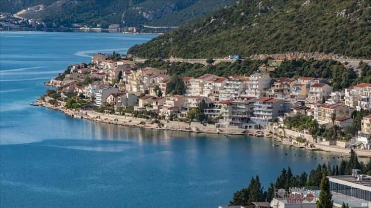 <p><strong>7. BOSNA-HERSEK - NEUM</strong></p>
