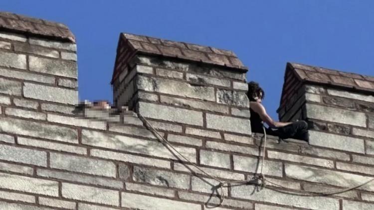 Tarihi surlardaki ikinci facia son anda &ouml;nlendi! Korkun&ccedil; plan telefondan &ccedil;ıktı...