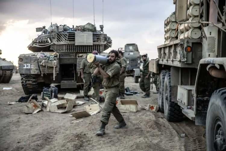 <p><strong>GAZZE VE L&Uuml;BNAN VURGUSU</strong></p>

<p>Middle East Eye analizinde, g&uuml;n&uuml;m&uuml;zde b&ouml;lgedeki en yıkıcı askeri operasyonların İran'dan değil İsrail'den kaynaklandığı belirtildi.</p>
