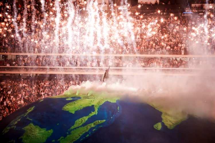 <p>Yılın en b&uuml;y&uuml;k m&uuml;zik organizasyonlarından biri olarak g&ouml;sterilen konser, NTRteam organizasyonu işbirliğiyle Atat&uuml;rk Olimpiyat Stadyumu'nda ger&ccedil;ekleştirildi.</p>
